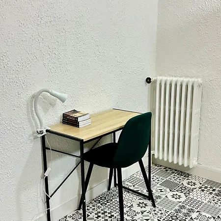 Le Bord De La Loire - Avec Salle De Bains Commune Appartamento *