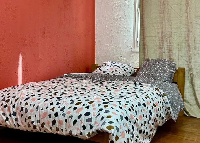 Le Bord De La Loire - Avec Salle De Bains Commune *