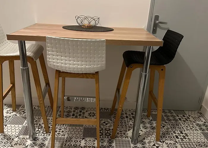 Lägenhet Le Bord De La Loire - Avec Salle De Bains Commune *