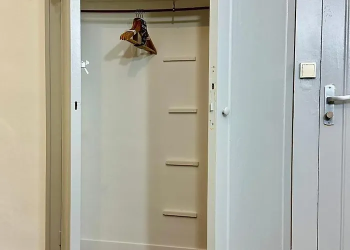 Le Bord De La Loire - Avec Salle De Bains Commune Lägenhet