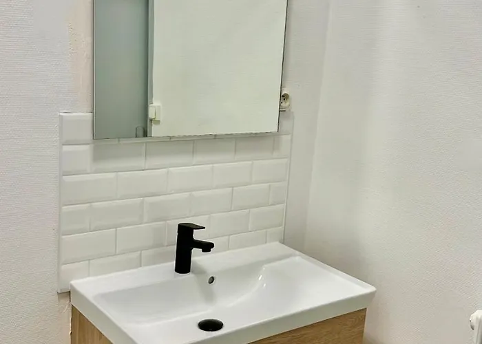 Le Bord De La Loire - Avec Salle De Bains Commune Nantes